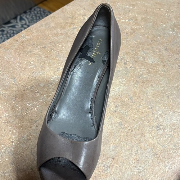 Cole Haan Sadie Open Toe Wedge Heels Size 9.5 Taupe Leather Classic - Picture 10 of 13